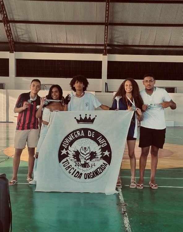 Presidentes comemorando vitória de melhor torcida